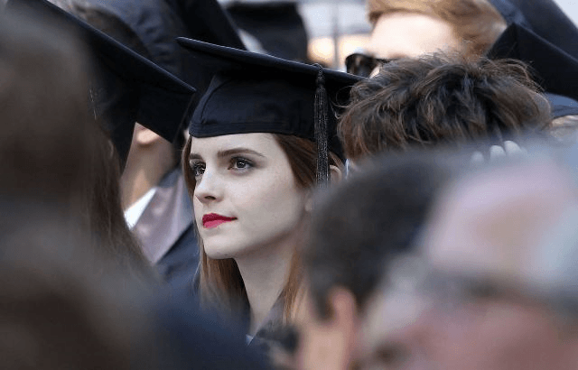 Emma Watson se formou em Literatura Inglesa pela prestigiosa Universidade de Brown