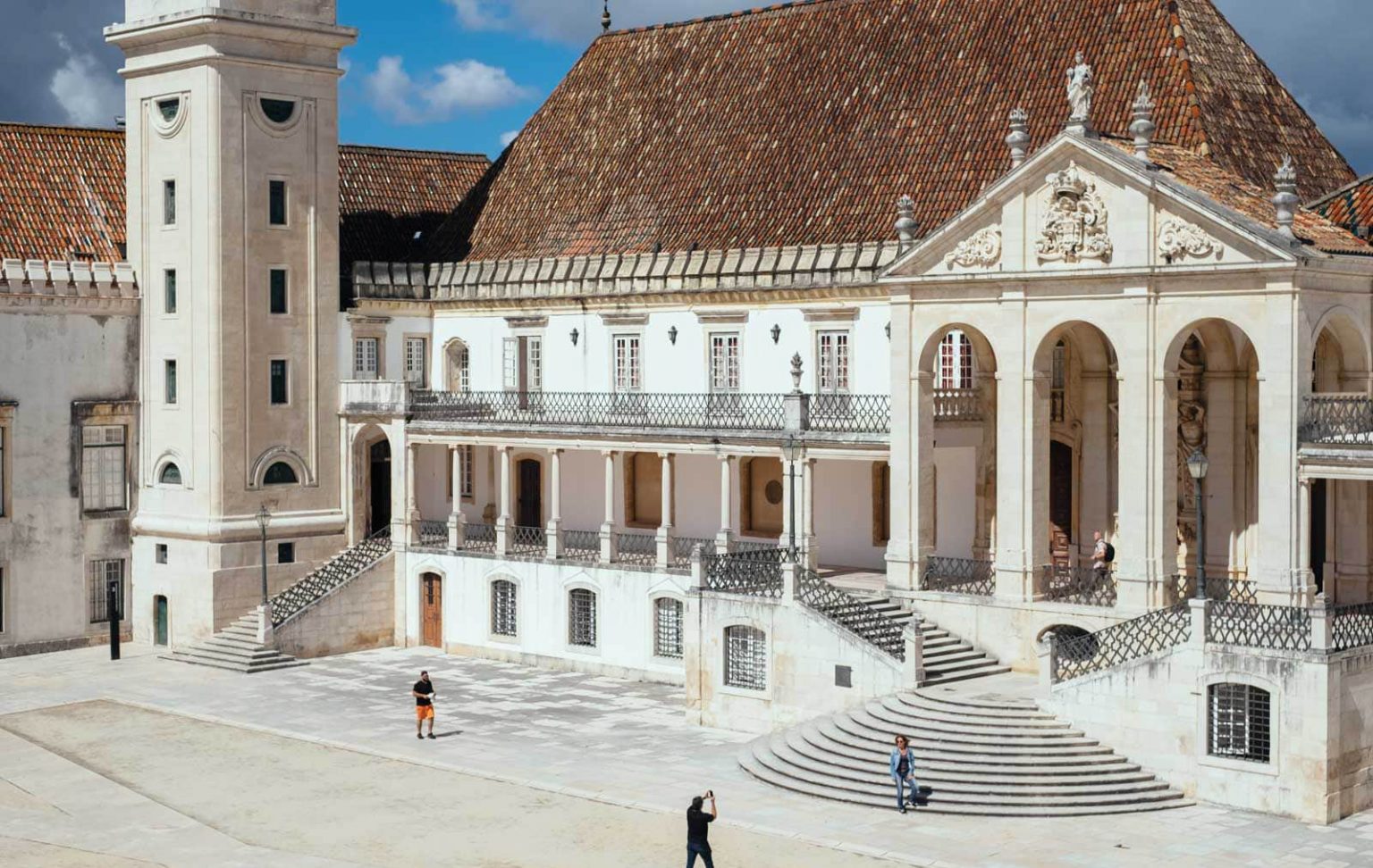 Coimbra e sua incrível tradição universitária