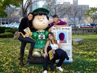 Estátutas do Snoopy e sua turma espalhadas pela cidade (Foto Marília Maciel)