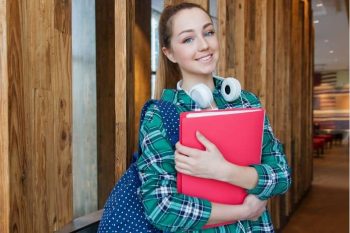 cinco universidades da Ivy League que mais recebem estudantes internacionais