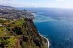 5 bebidas para provar na Ilha da Madeira