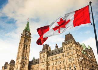 Escola canadense oferece bolsas de R$ 50 mil em cursos de tecnologia Crédito: Franckreporter/iStock Escola canadense oferece bolsas de estudo em cursos de TI