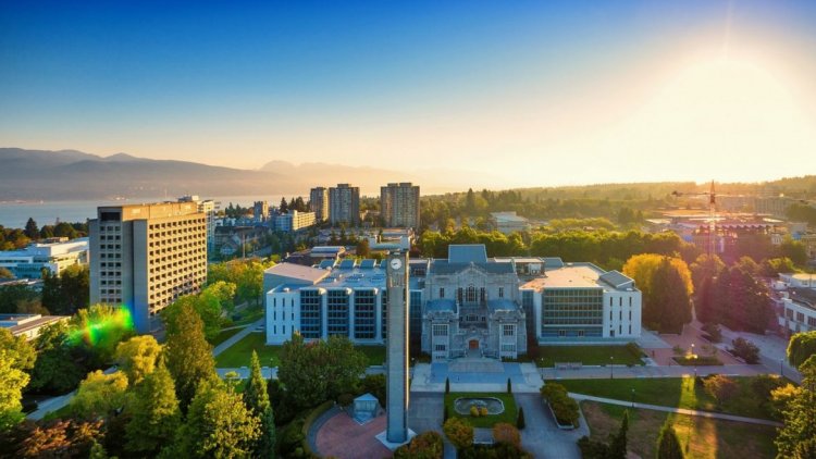 University of British Columbia foto by https://talloiresnetwork.tufts.edu/university-of-british-columbia-canada/